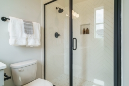 thumb_363_024originalbathroom.jpg