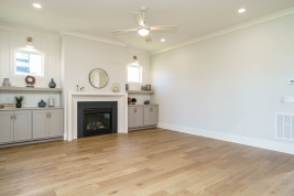 thumb_370_014originallivingroom.jpg