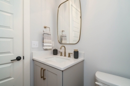thumb_370_029originalhalfbath.jpg