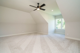 thumb_370_035originalbonusroom.jpg